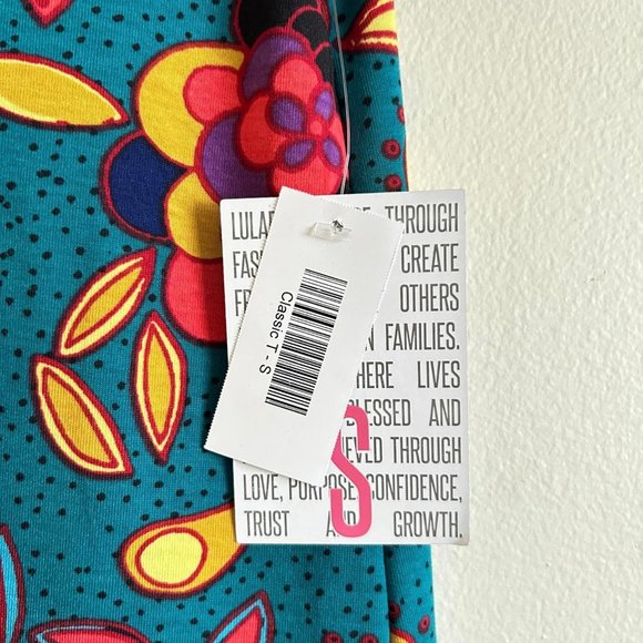 Size Small NWT LuLaRoe Teal Color Floral Pull Over Top - Picture 6 of 7